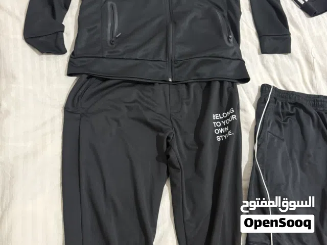 ملابس رياضية رجالي نوع قماش مريح جدا