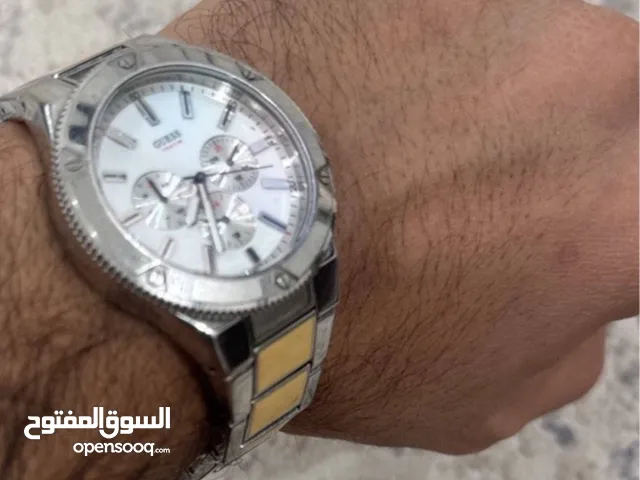 للبيع ساعة ماركة GUESS