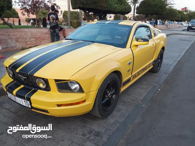 Ford Mustang GT Automatique essence modèle 2007