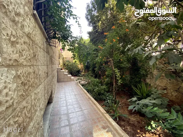 شقة غير مفروشة للإيجار 200م2 ( Property 14254 ) سنوي فقط