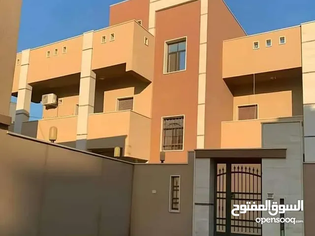 500 m2 More than 6 bedrooms Villa for Sale in Tripoli Souq Al-Juma'a