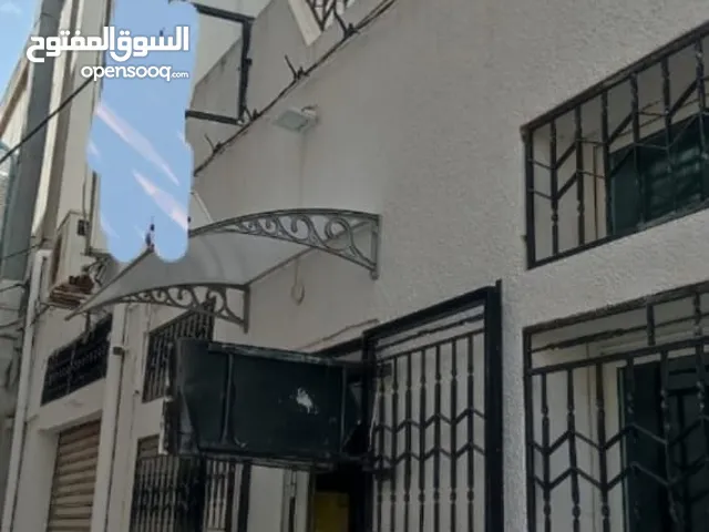 فندق للبيع في تونس العاصمة