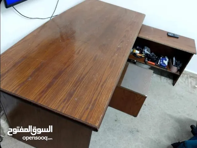 طاولة مكتب خشب بلوط بحالة ممتازة