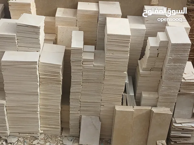 رخام وجرانيت للبيع لوط بسعر تجاري فرصة لعقارك او ڤيلتك او مشروعك اكثر من 2000متر