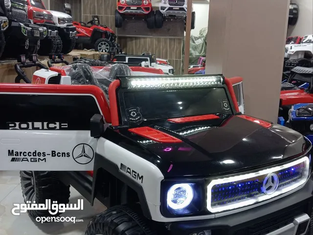 عربية أطفال كهرباء بالريموت للتحكم عن بعد ستة موتور اكبر حجم متاح التوصيل لحد 12او13 سنة