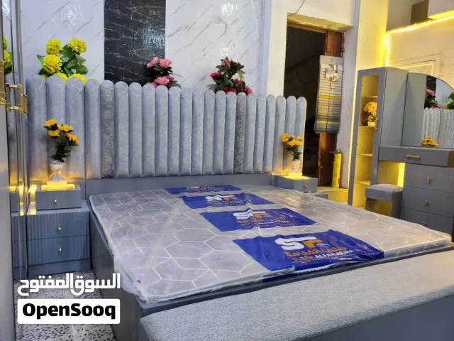 غرفة نوم ملكي 2026 بتصميم مودرن فاخر تجمع بين الجودة العالية والتصميم الراقي والسعر المناسب.