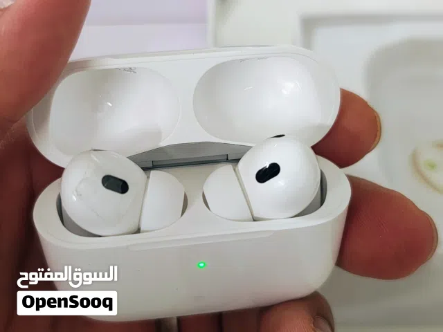 سماعه ايربودز برو 2 لسه جديده فتح كرتونه فقط لم تستخدم إلا ثلاث مرات ولسه فى الكفاله حتى 2027