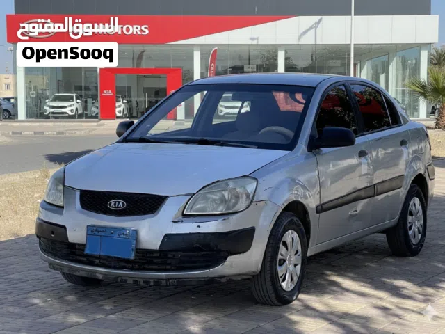 للبيع في صنعاء فقط ب تسعمائة الف برايد موديل 2009 بضاعة نظيف مضمون على الشرط