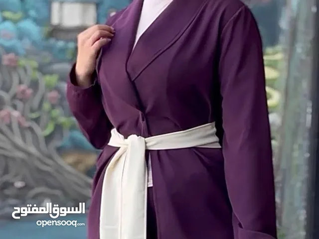 سوت قطعتين نوع القماش // كوبرا القياسات / 40 - 42 - 44 - 46 - 48 السعر // 40 الف دينار