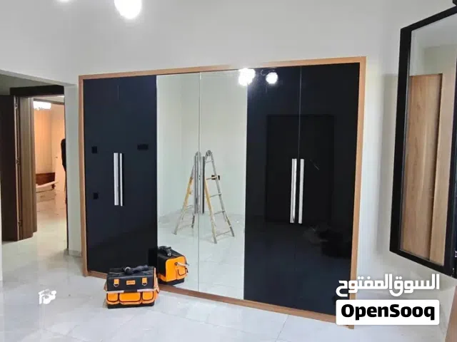 فني (( فك وتركيب وصيانة_جميع_الاثاث  )) يوجد لدينا جميع انوع قطع الغيار
