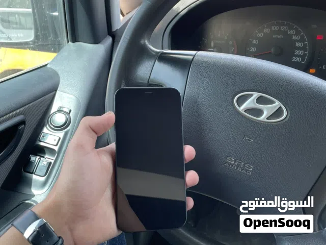 Apple iPhone 12 64 GB in Tripoli