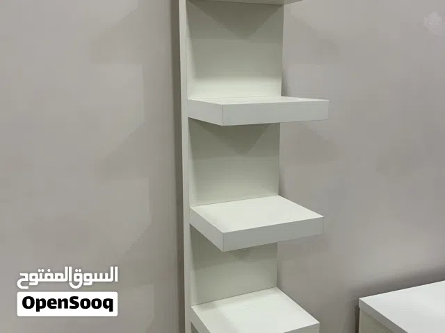 رف ايكيا  بحاله جيده جدا