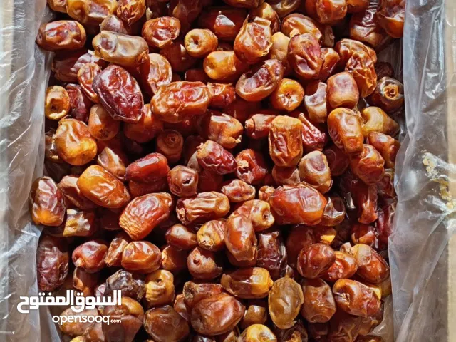 بلح سيوي رطب سكري انتاج شركة قطوف  علب 5 كيلو وجودة مضمونة 100c/o