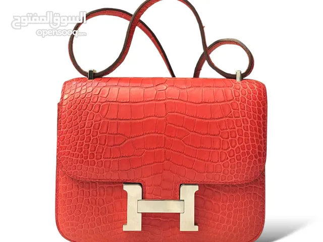 woman Hermes hand bag  crocodile skin master qualityحقيبة يد نسائية من هيرمس، جلد تمساح، جودة ممتازة