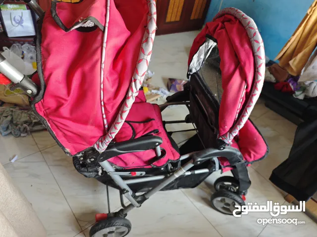 عربيه أطفال مزدوجة لطفليين نظيفة جداً استخدام قليل