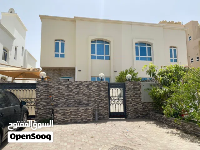 300 m2 More than 6 bedrooms Villa for Sale in Muscat Al Mawaleh
