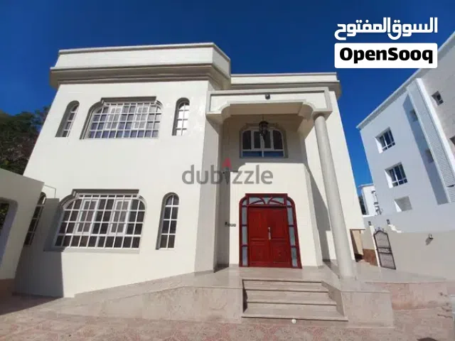 600 m2 More than 6 bedrooms Villa for Rent in Muscat Bosher