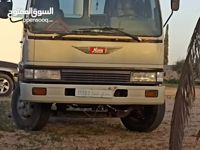 Chassis Hino 2001 in Tripoli