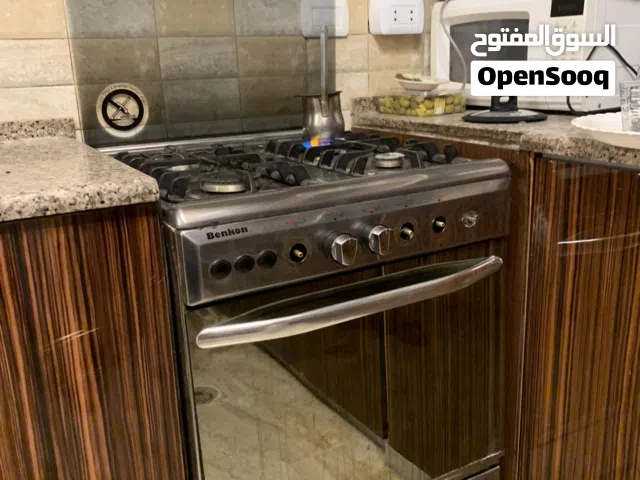 غاز للبيع ماركة بينكون مع طاولات للبيع