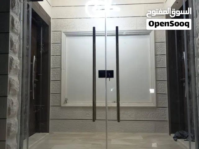 "جاهزون للتركيب الفوري والصيانة الطارئة لواجهات المحلات"