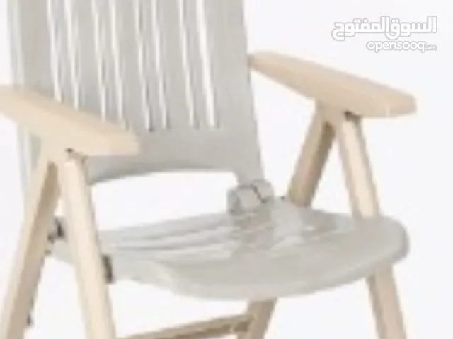 كراسي لبيع العدد 400 قطعه