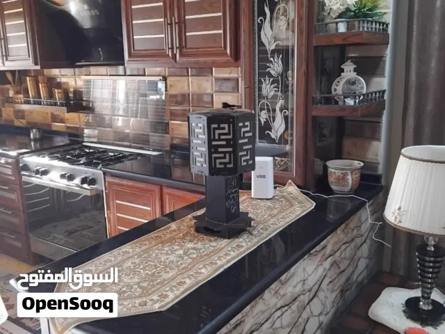 150 m2 4 Bedrooms Apartments for Sale in Zarqa Al Zarqa Al Jadeedeh