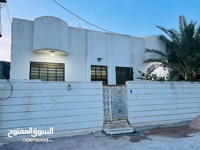 750 m2 More than 6 bedrooms Townhouse for Sale in Basra Abu Al-Khaseeb