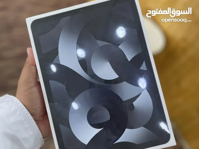 Apple iPad Air 5 64 GB in Al Dhahirah