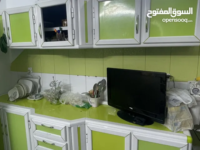 كاونتر مترين ونص (260 سنتيمتر) مع ملحق سقفي وملحق سقفي اخر(170 سنتيمتر)