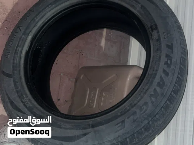 للبيع 3 تواير مقاس 245/60/18
