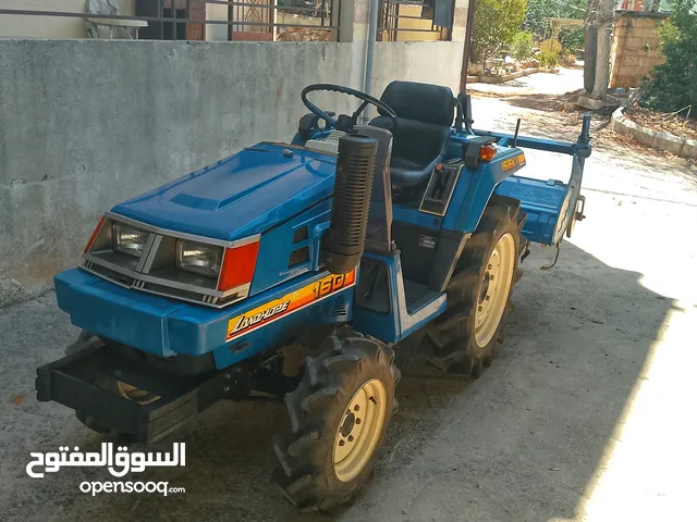 تركتور في حالة ممتازة ورائعه واصل من اليابان