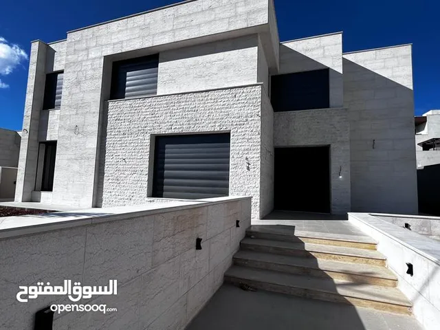 408m2 4 Bedrooms Villa for Sale in Amman Dabouq