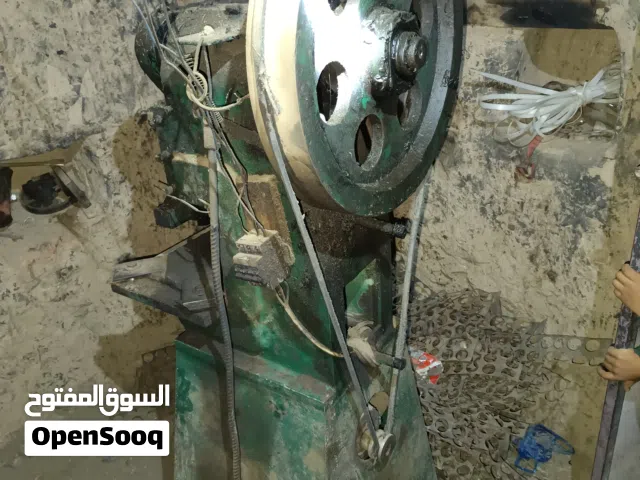 مكبس ميكانيكي مستعمل شغال قرعه