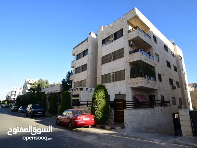 شقة مميزة منطقة مرج الحمام مساحة 187م