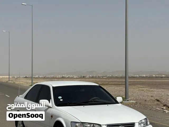 2001 تويوتا كامري GL