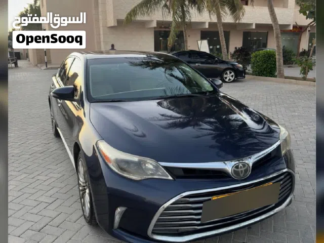 2016 تويوتا افالون Limited