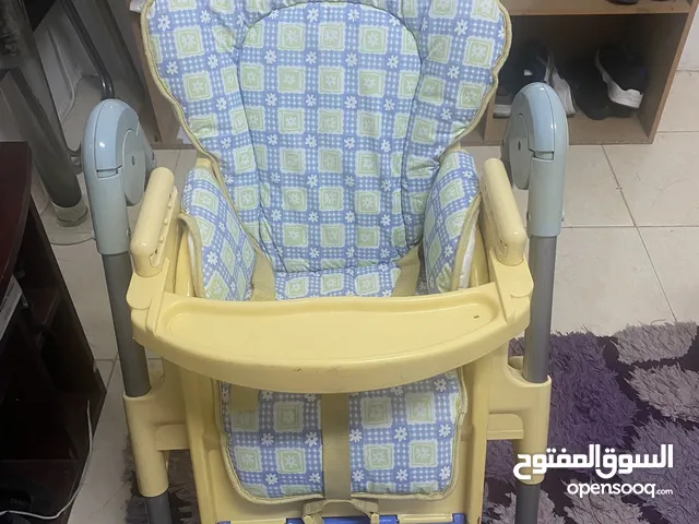 كرسي اطفال استعمال خفيف ومريح للاطفال 10 دينار