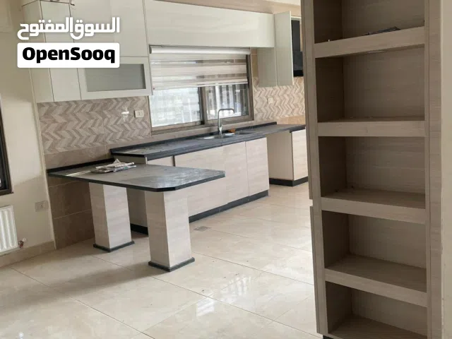 شقه  ارضيه   فخمه للبيع