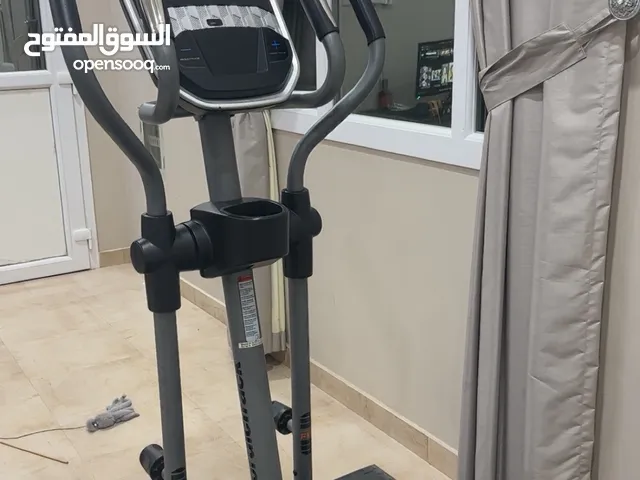 جهاز مشي الدراجه غير مستعمل و شغال و اموره طيبه تعال و شله
