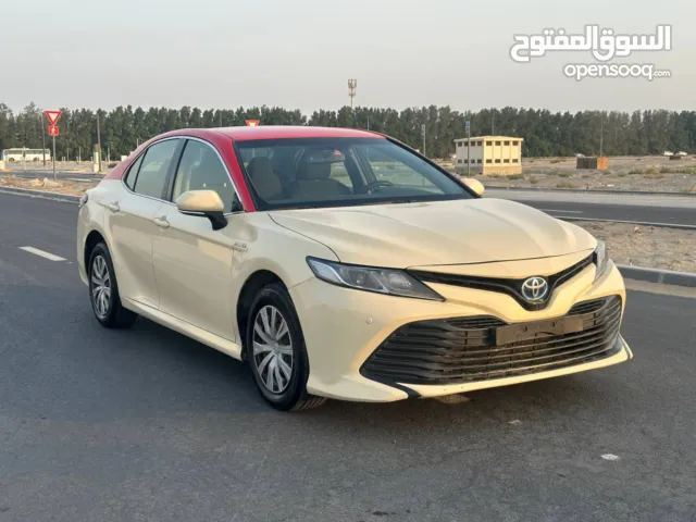 عرض السنة الجديدة من معرض واحه الشارقة تويوتا كامري 2020 - هايبرد - مواصفات خليجي!! (H)