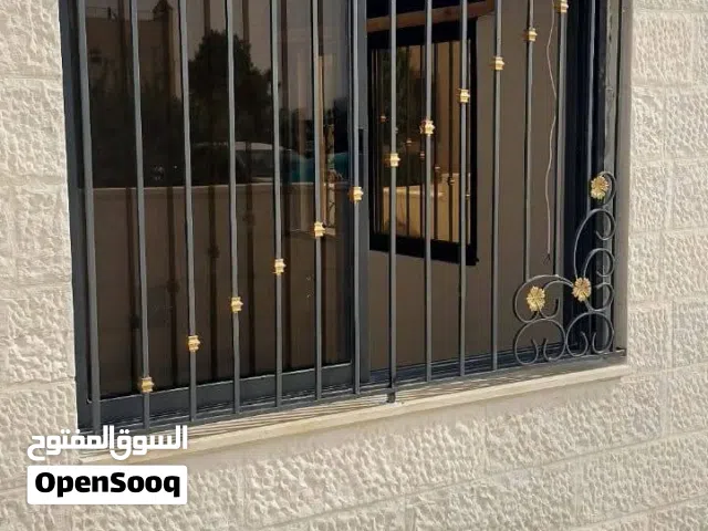 مطلوب معلم حداد أبواب وشبابيك ذو خبرة عالية