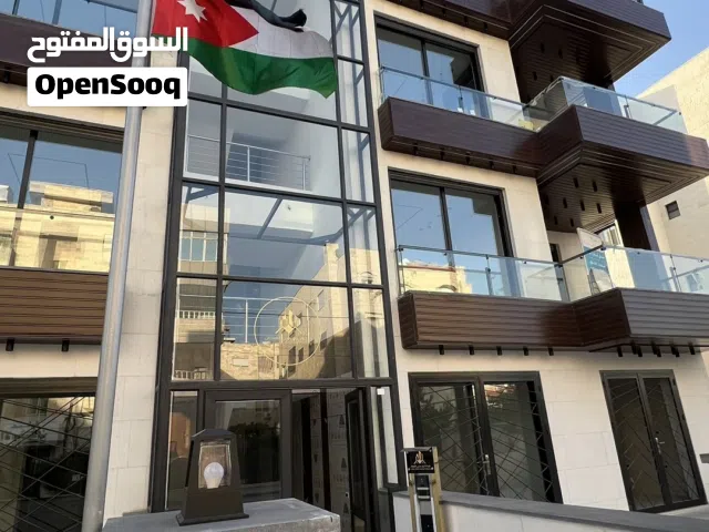 شقة للبيع بتصميم انيق وتشطيب مميز- شارع المدينة المنورة