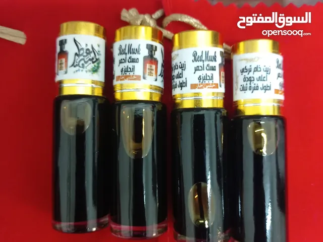 مسك عجايبي أسود (المسك الأحمر) عدد 4 زجاجات
