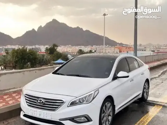 Hyundai Sonata 2016 in Al Madinah