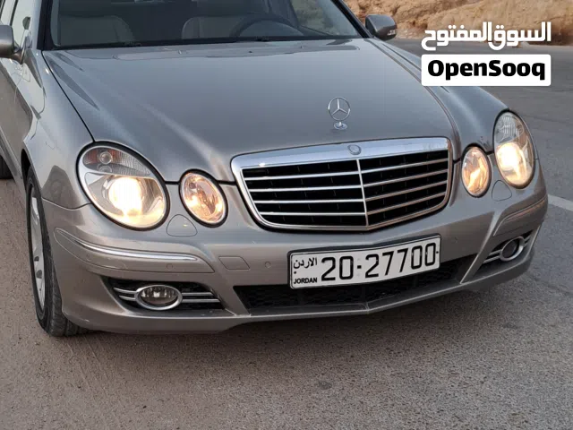 2005 مرسيدس بنز الفئة-E E 200