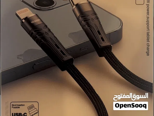 : كابل شحن ونقل بيانات USB-C إلى Lightning