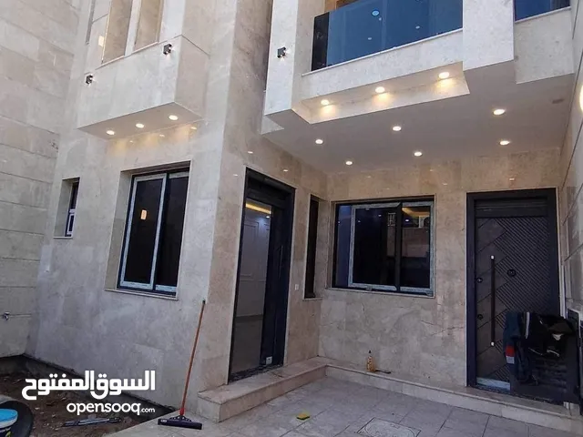 320m2 4 Bedrooms Villa for Sale in Baghdad Saidiya