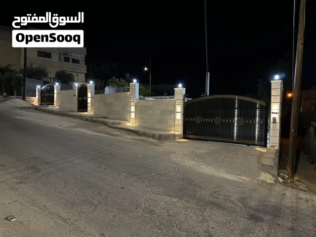 116 m2 3 Bedrooms Townhouse for Sale in Zarqa Shomer