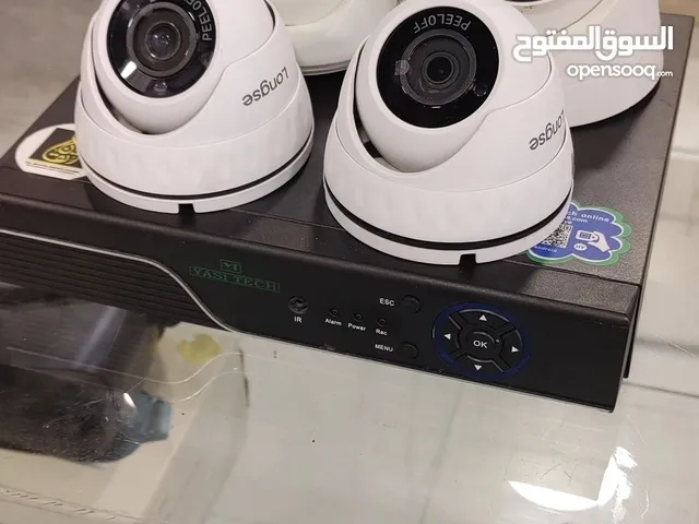 4 كاميرات مستعملين