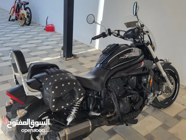 hyosung GT650 cruiser  ( South Korean ) 2014 for urgent sell